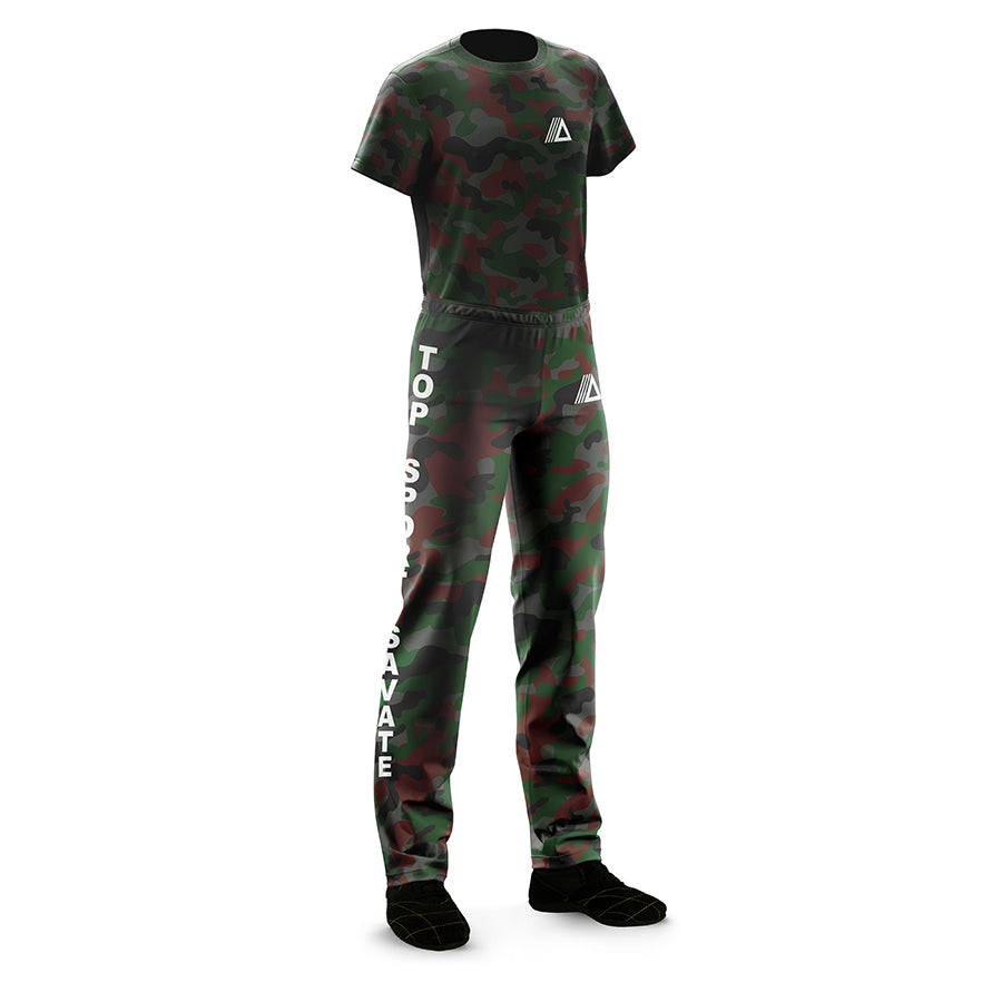 CAMOUFLAGE OUTFIT