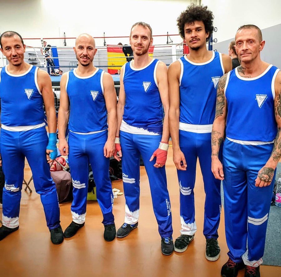OUTFIT PERSONALIZZATO (PANTALONI + CANOTTA)